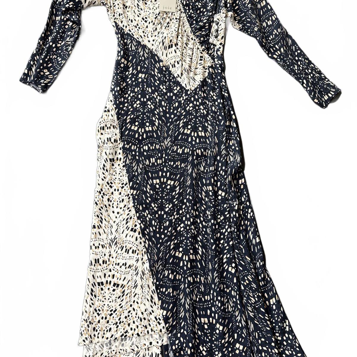 This Beautiful Joie Size : Small Chic Contrast Print Maxi Dress